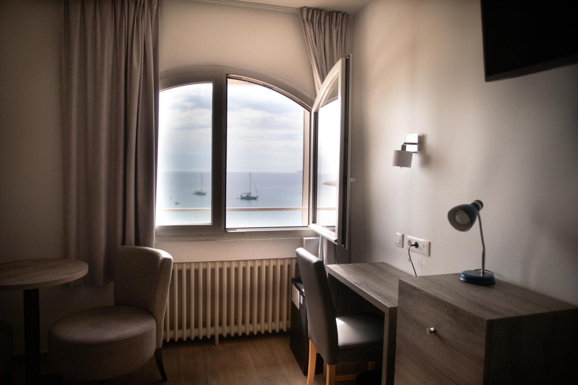 Hotel Beau Rivage 르 라방두 외부 사진